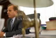 Cortalezzi: no tengo contacto con Alperovich; no sé si va a seguir en política