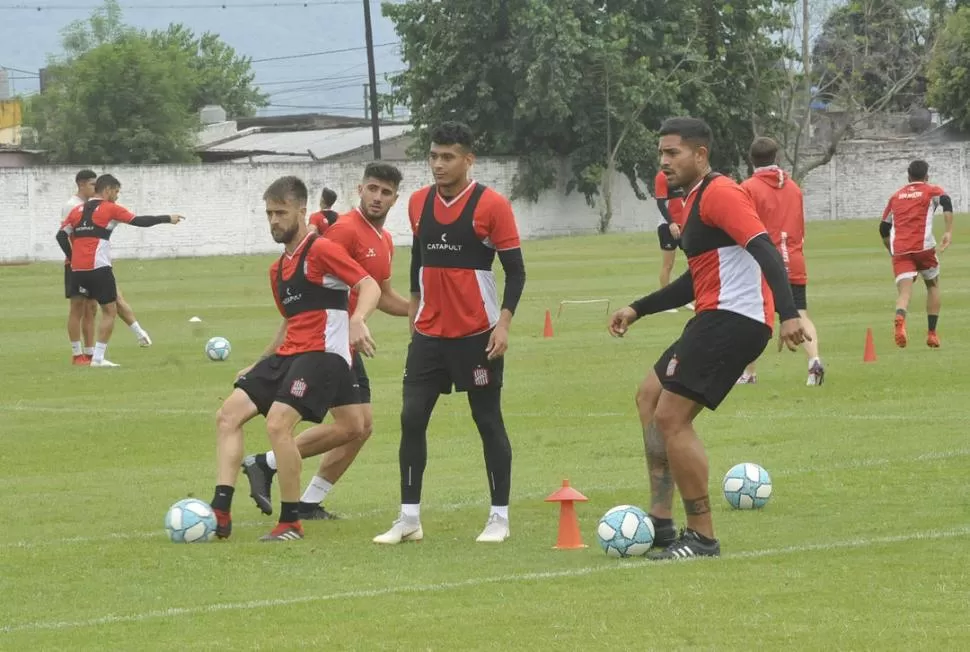 A FULL. Fissore, Diarte y Moreira trabajan concentrados en el gran objetivo. la gaceta / foto de ANTONIO FERRONI