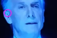 En las redes surgió una duda: ¿Macri usó un auricular en el debate?