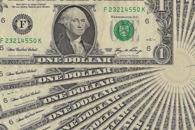 Analistas anticipan un dólar “contado con liqui”, a $ 86 en enero de 2020