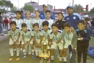 Los decanitos festejaron en el Santito de La Ciudadela