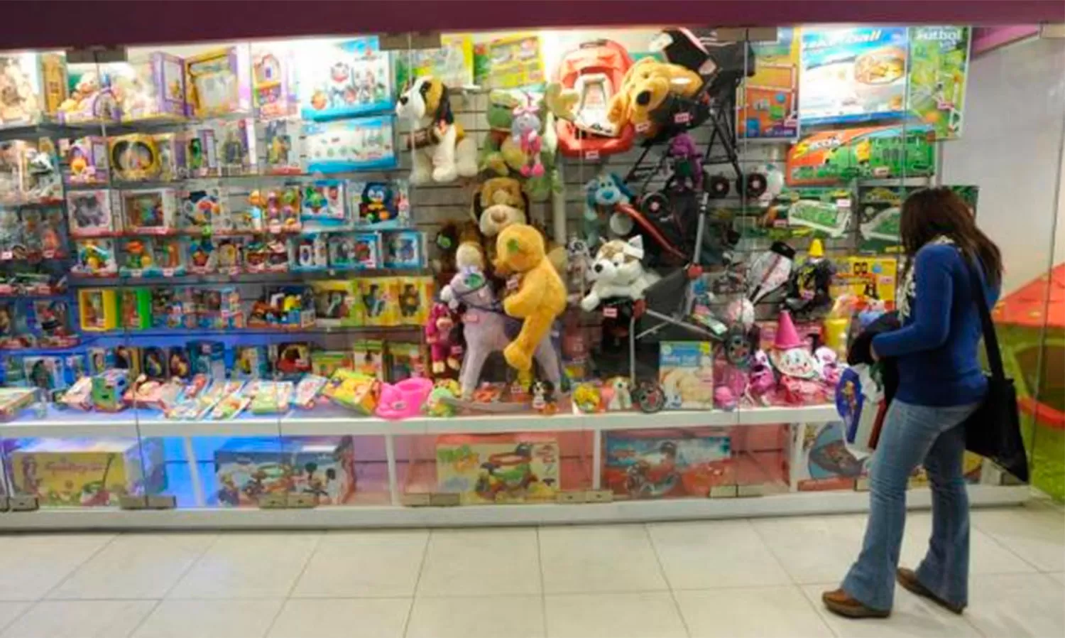 NO REPUNTAN. Hay pocas ventas en shoppings y supermercados.