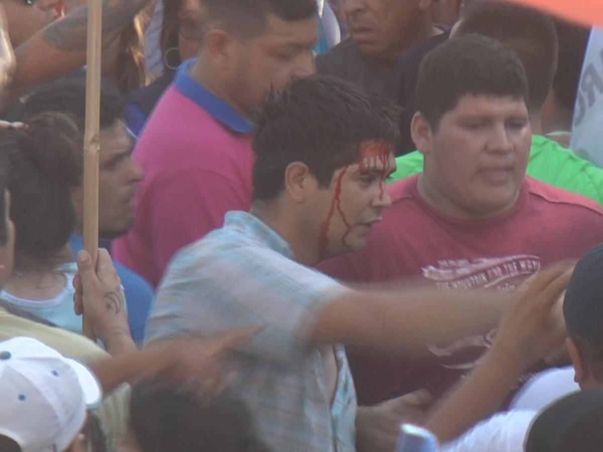 Varios heridos durante la pelea entre militantes de la Uocra y de Cortalezzi.