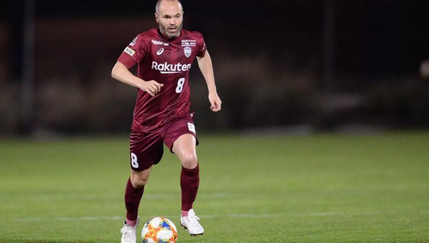 Andrés Iniesta transita la última etapa de su carrera en el fútbol japonés. (ARCHIVO)