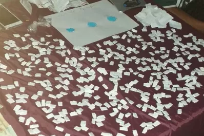 Allanaron un quiosco de drogas en Alderetes: había más de 500 ravioles de cocaína