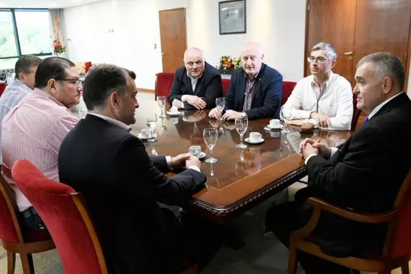 Primer acercamiento entre Jaldo y los 14 legisladores electos por la oposición