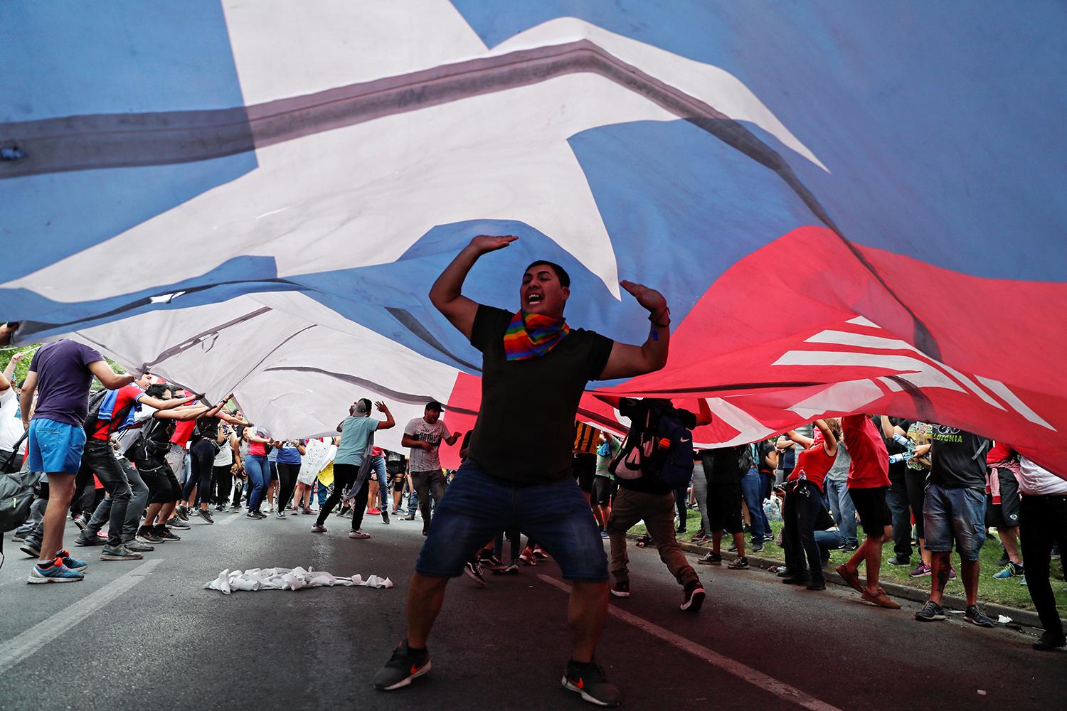 Las banderas chilenas fueron las protagonistas, y no las banderas políticas.