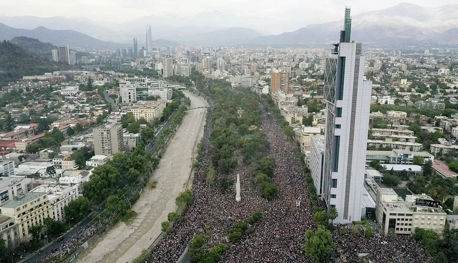 LA MULTITUDINARIA MARCHA. Más de un millón de personas reclamaron ayer.