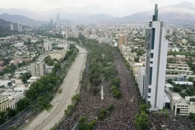 El Ejército chileno informó que ya no habrá toque de queda