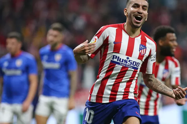 Atlético de Madrid, con Correa como figura, venció al Bilbao 2-0 y es líder