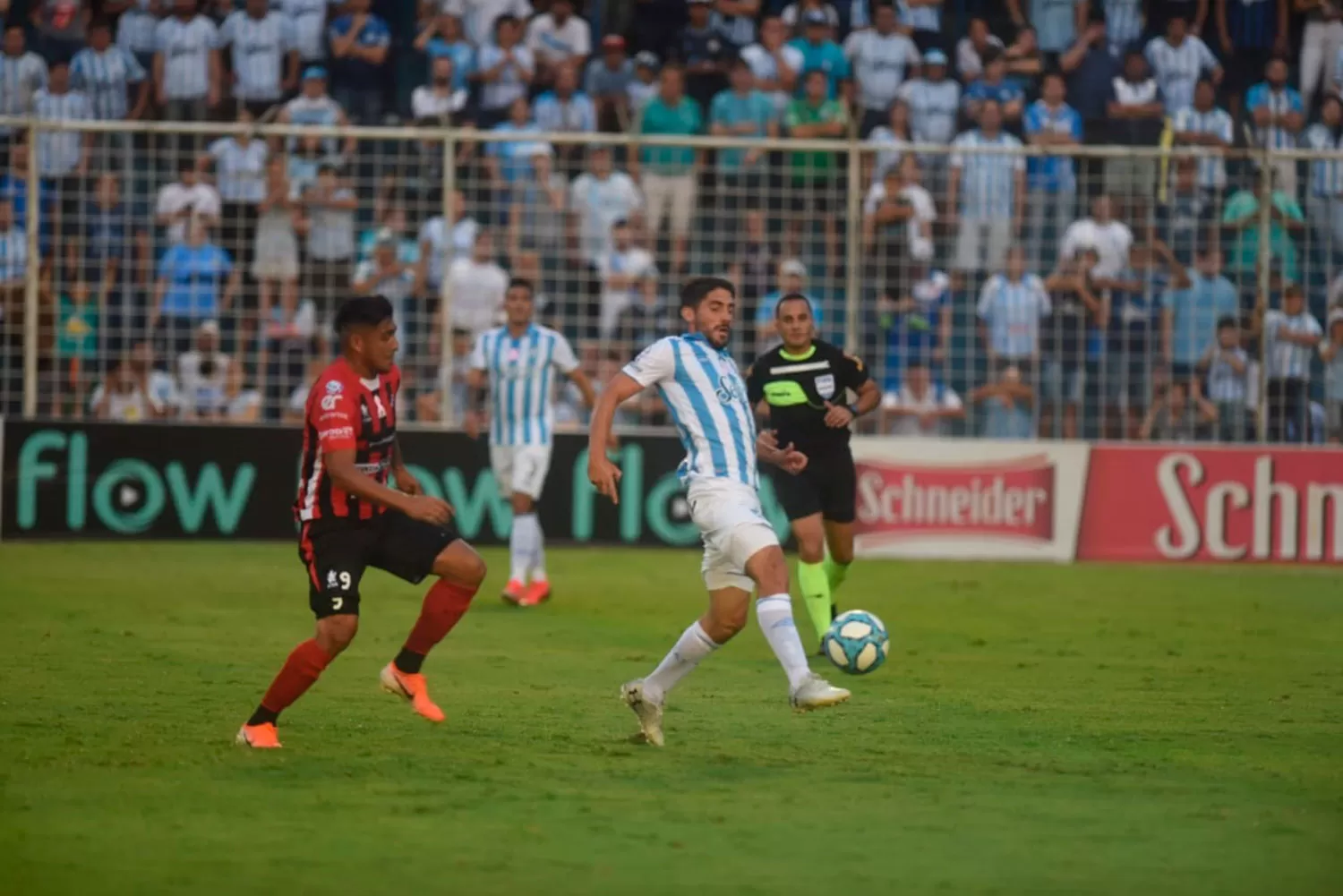 EL MEJOR. Por tercer partido consecutivo, Erbes fue la figura de Atlético. LA GACETA / DIEGO ARÁOZ