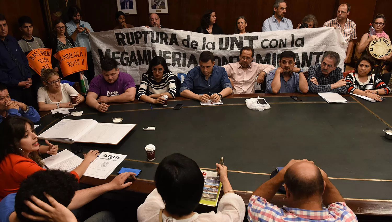EL ÚLTIMO DEBATE. El Consejo Superior en su rfeunión del martes pasado, cuando decidió el cambio. 