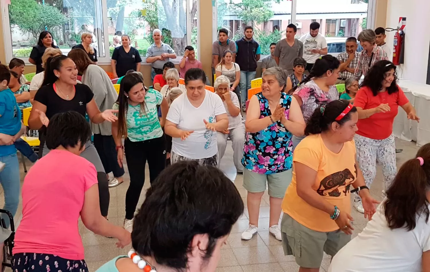 ACTIVOS. Los concurrentes del Pequeño Cottolengo Don Orione son los dueños del ritmo en cada edición de la Maratón. 