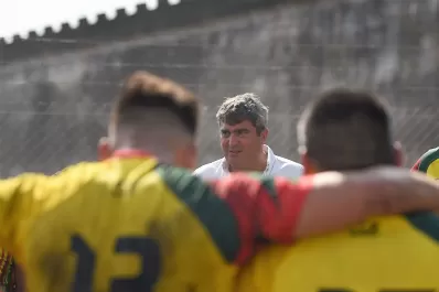 El hombre del rugby que busca un cambio entre los condenados de Villa Urquiza