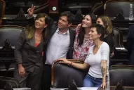 Proclaman el triunfo de la fórmula Alberto y Cristina Fernández