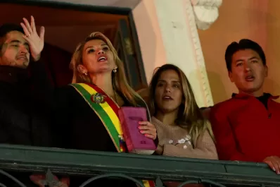 Estados Unidos reconoció oficialmente a Áñez como presidenta interina de Bolivia