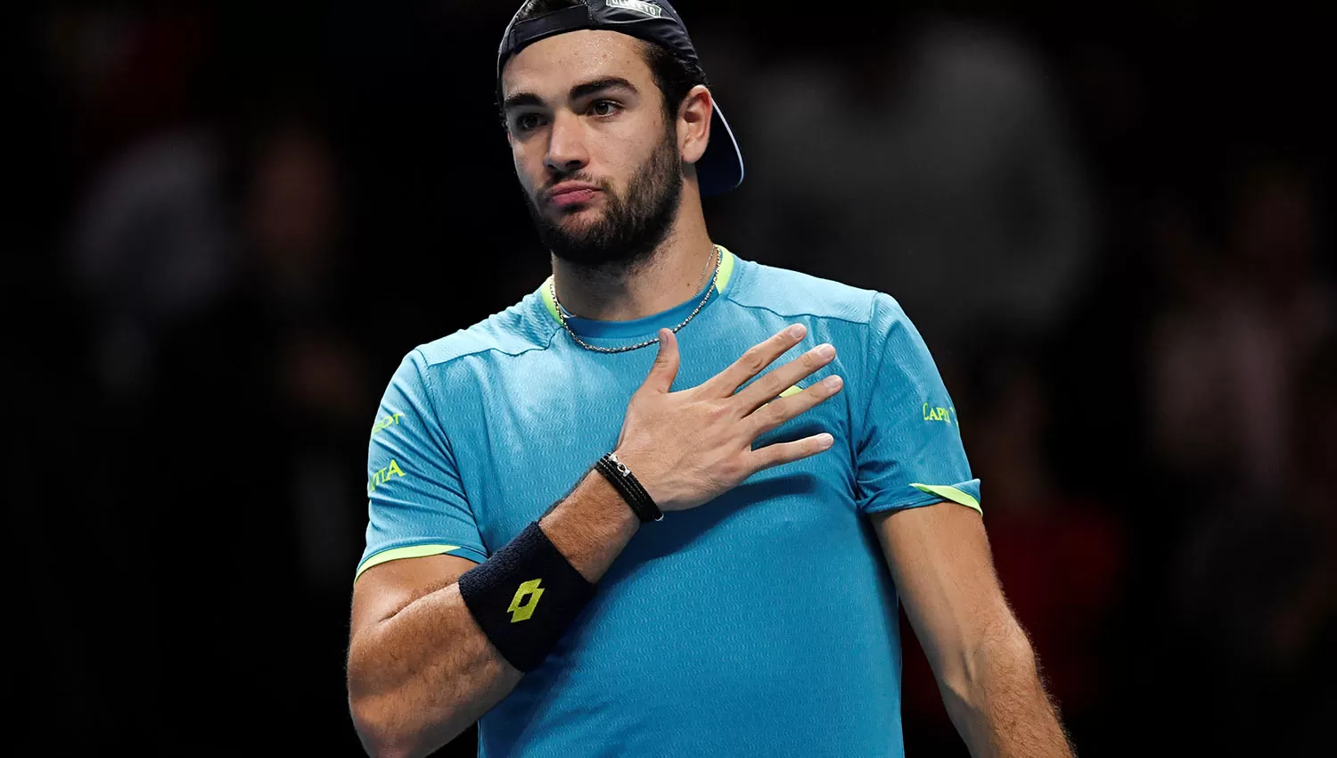 Matteo Berrettini festejó de esta manera su triunfo sobre Thiem. (REUTERS)