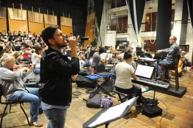 A cantar y bailar los hits de los años 80