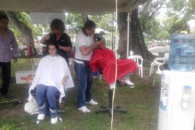 Parque Avellaneda: Tijeras Solidarias cortará el pelo a cambio de donaciones