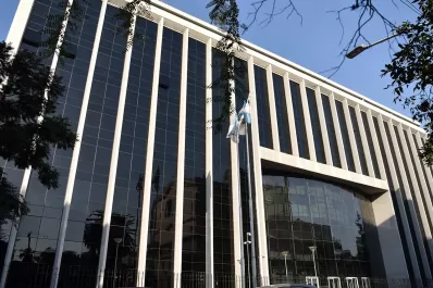 Los legisladores vuelven al recinto por las leyes de emergencia