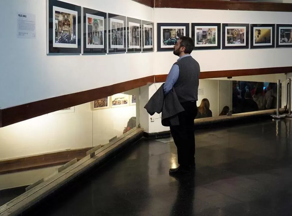 EN EL VIRLA. Decenas de trabajos se pueden observar hasta el lunes. 