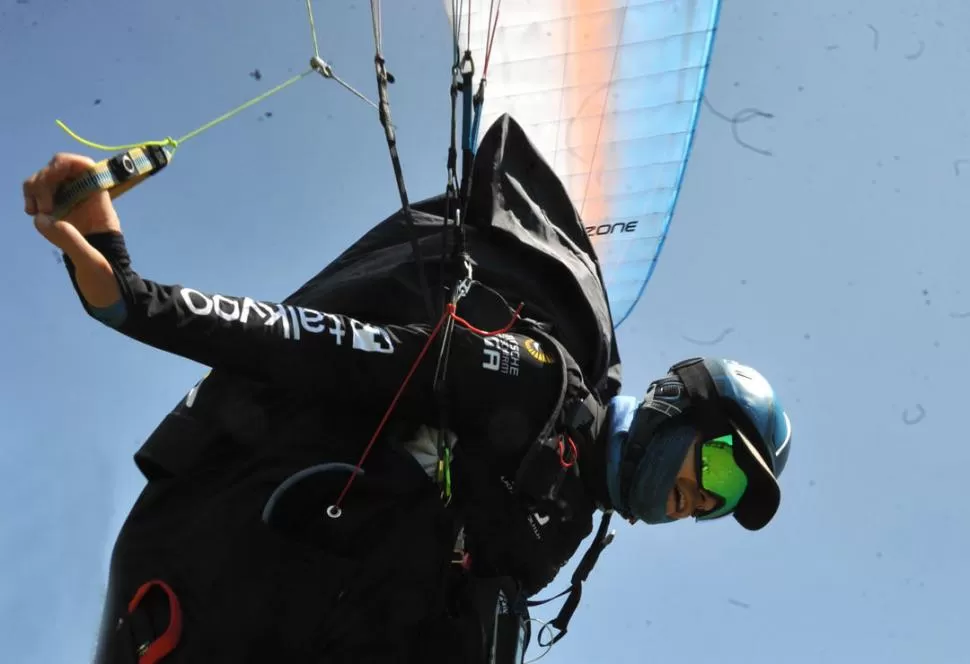 CALOR. Las altas temperaturas obligan a un rescate rápido de los competidores. la gaceta / foto de ANTONIO FERRONI