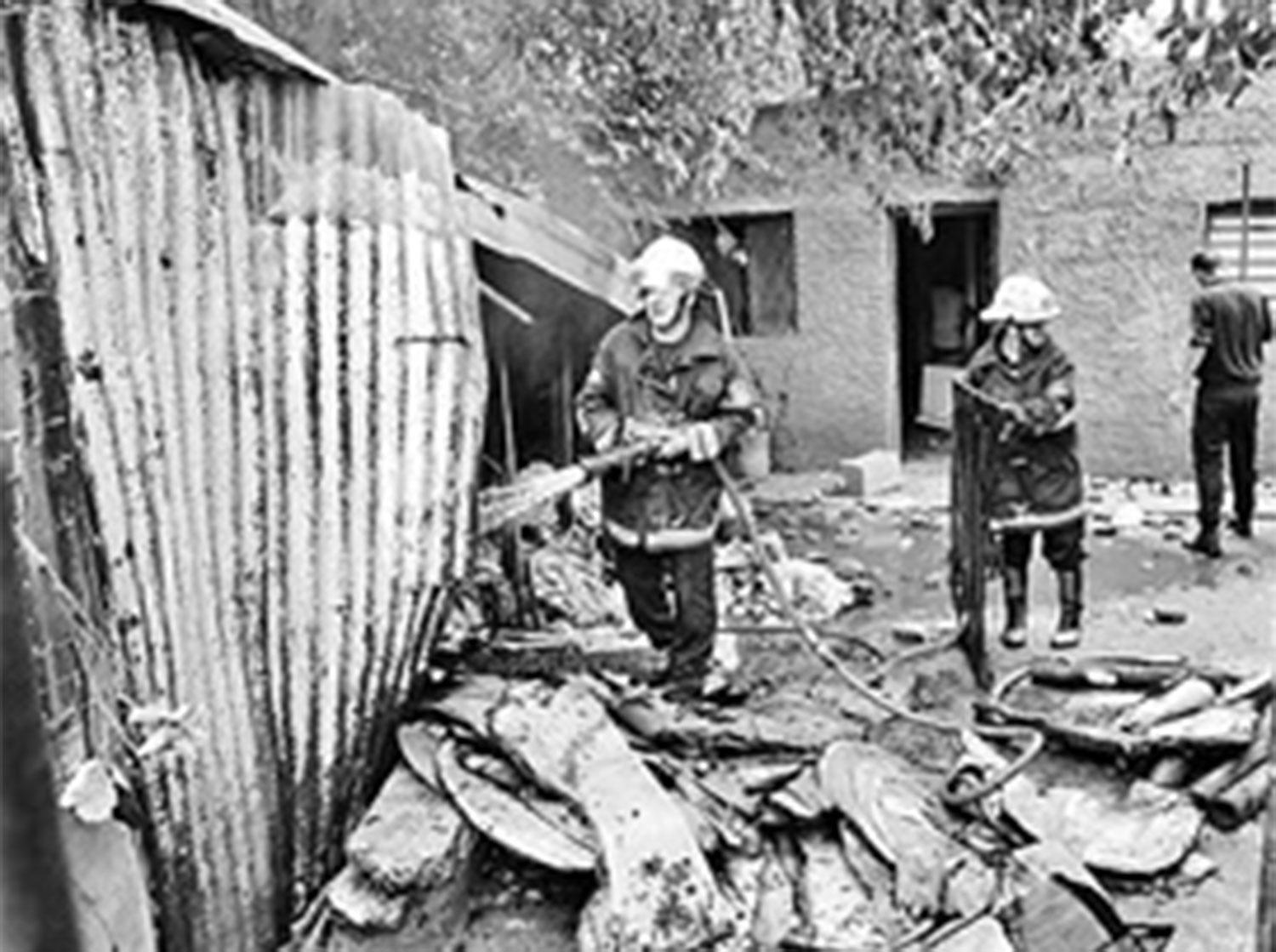 BARRIADA. Por el homicidio Walter Santana, los vecinos incendiaron varios 