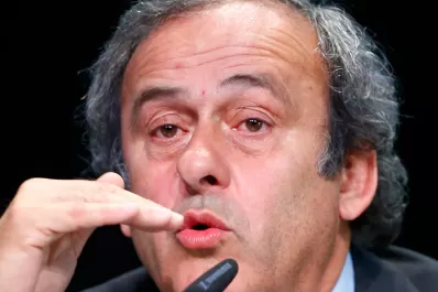 La contundente frase de Platini: el VAR es una porquería