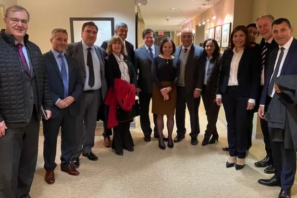 Manzur se reunió con representantes de empresas en el Consejo de las Américas