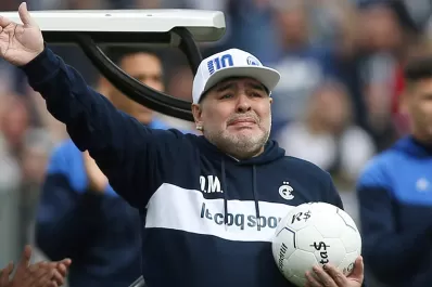 El rumor del arribo de Maradona, los refuerzos de verano y la situación de Favio Álvarez