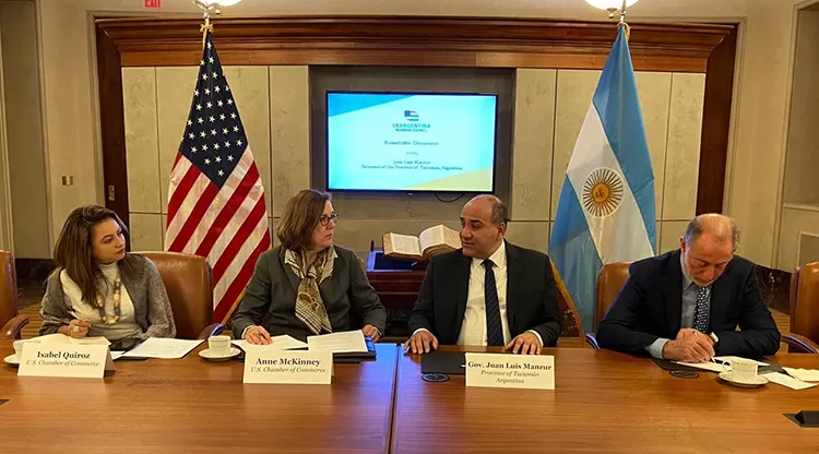 En EEUU, Manzur destacó las gestiones para el ingreso del limón y los arándanos a ese país