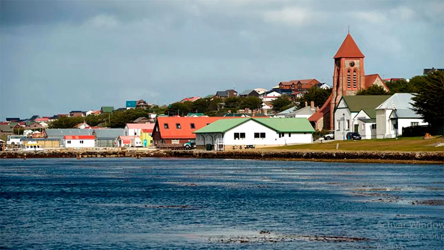 RUTA. Quienes viajen a Malvinas no pagará el Impuesto PAIS. TÉLAM