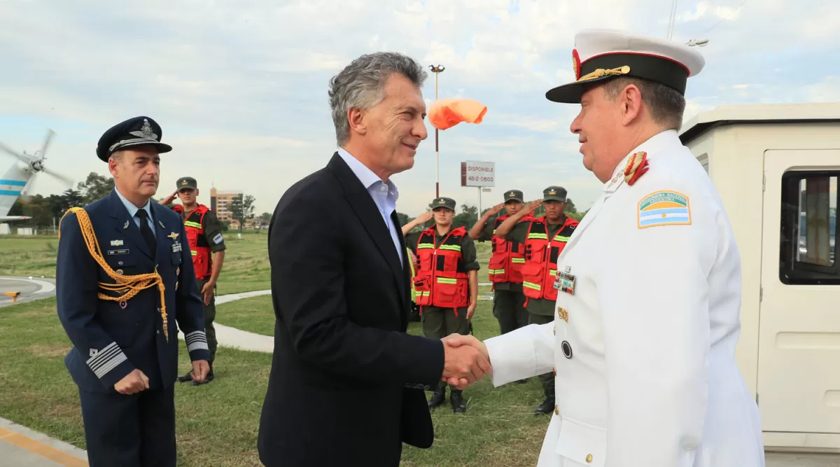 AGRADECIDO. El presidente Mauricio Macri encabezó hoy la ceremonia de egreso de la 75ª promoción de oficiales de Gendarmería Nacional.