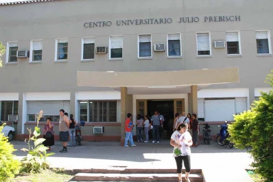 Homenaje en conmemoración por los 70 años de la gratuita de la enseñanza universitaria
