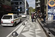 Los bolardos resisten, los varitas coimeros también