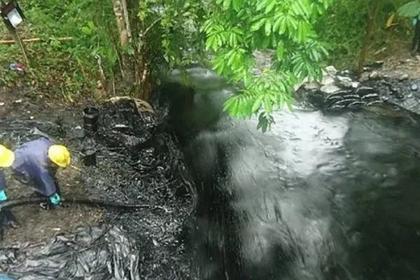 La Marina de Brasil en alerta ante derrame de petróleo en Amazonas