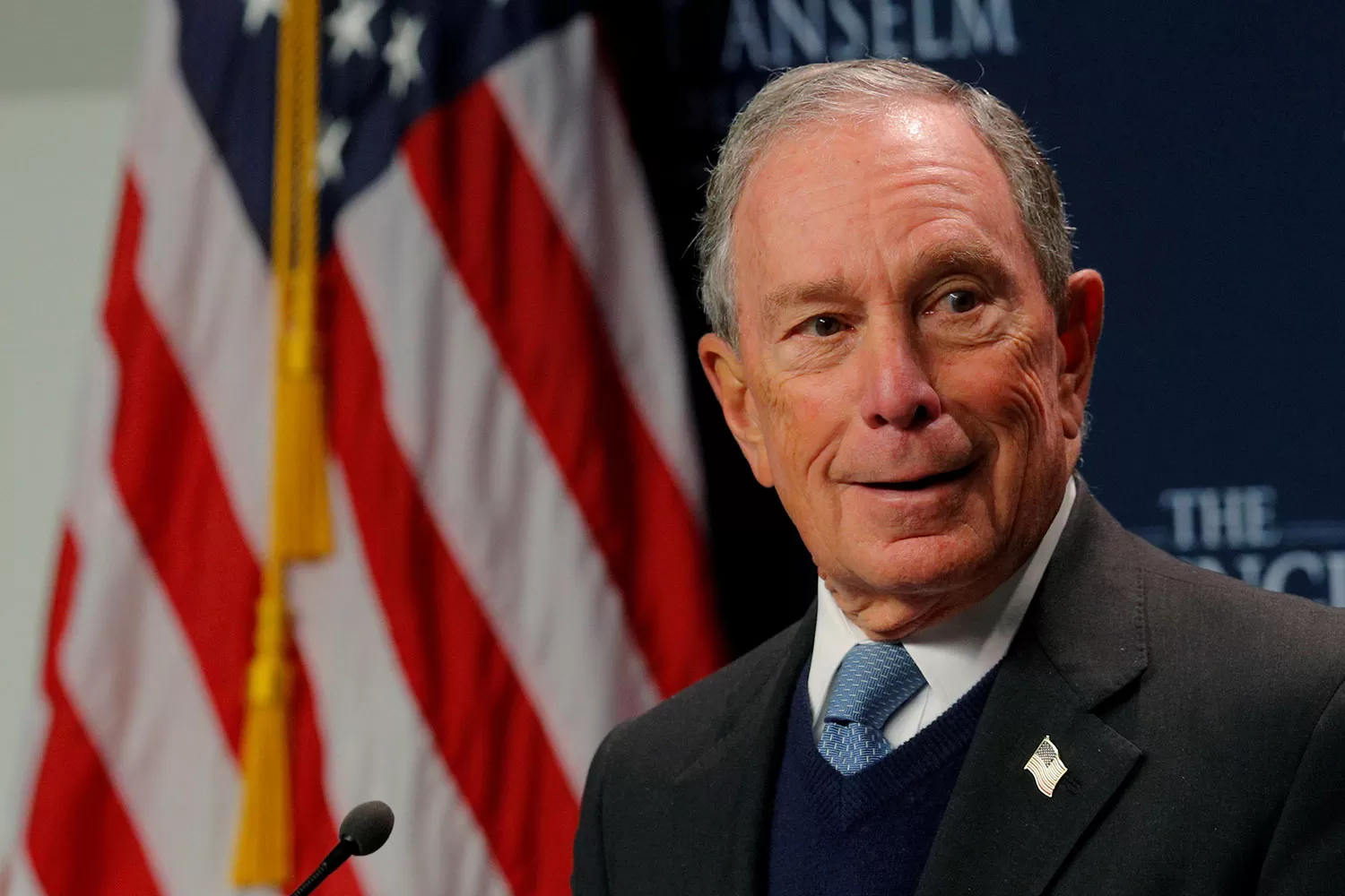 NO AGUANTA MÁS. Bloomberg fue muy crítica con la gestión del actual presidente Donald Trumpl. REUTERS