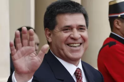 El ex presidente Cartes pide que lo investiguen por una pista de “Lava Jato”