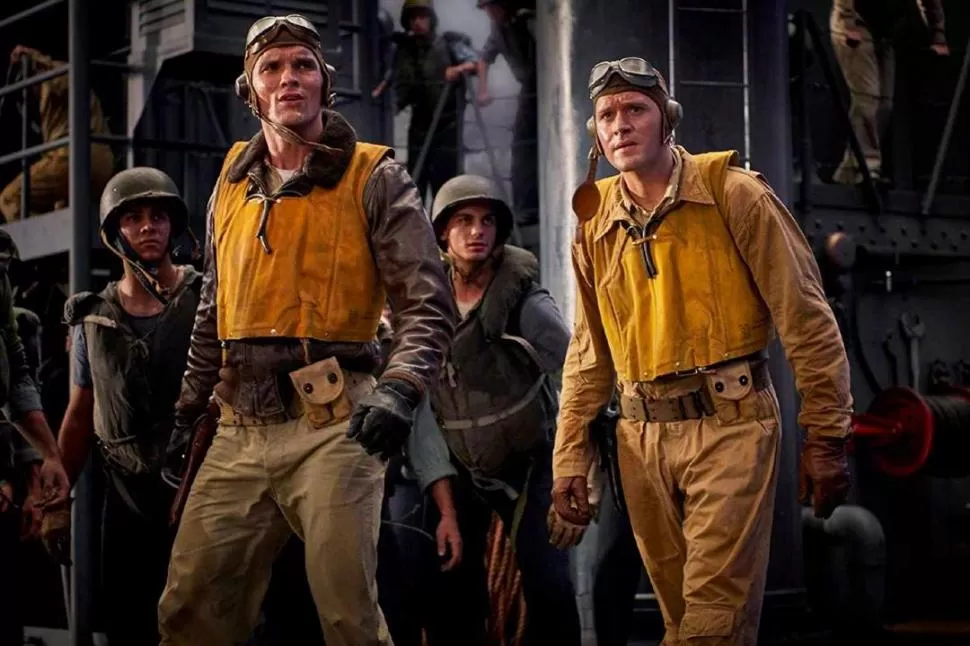 HEROES. Ed Skrein y Luke Kleintank interpretan a los pilotos de guerra Dick Best y Clarence Dickinson. 