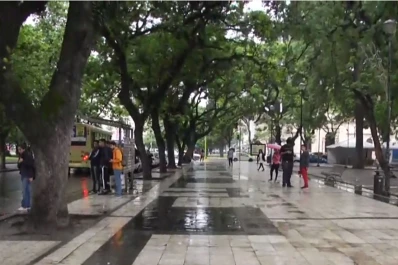La lluvia se extendería hasta el miércoles en Tucumán