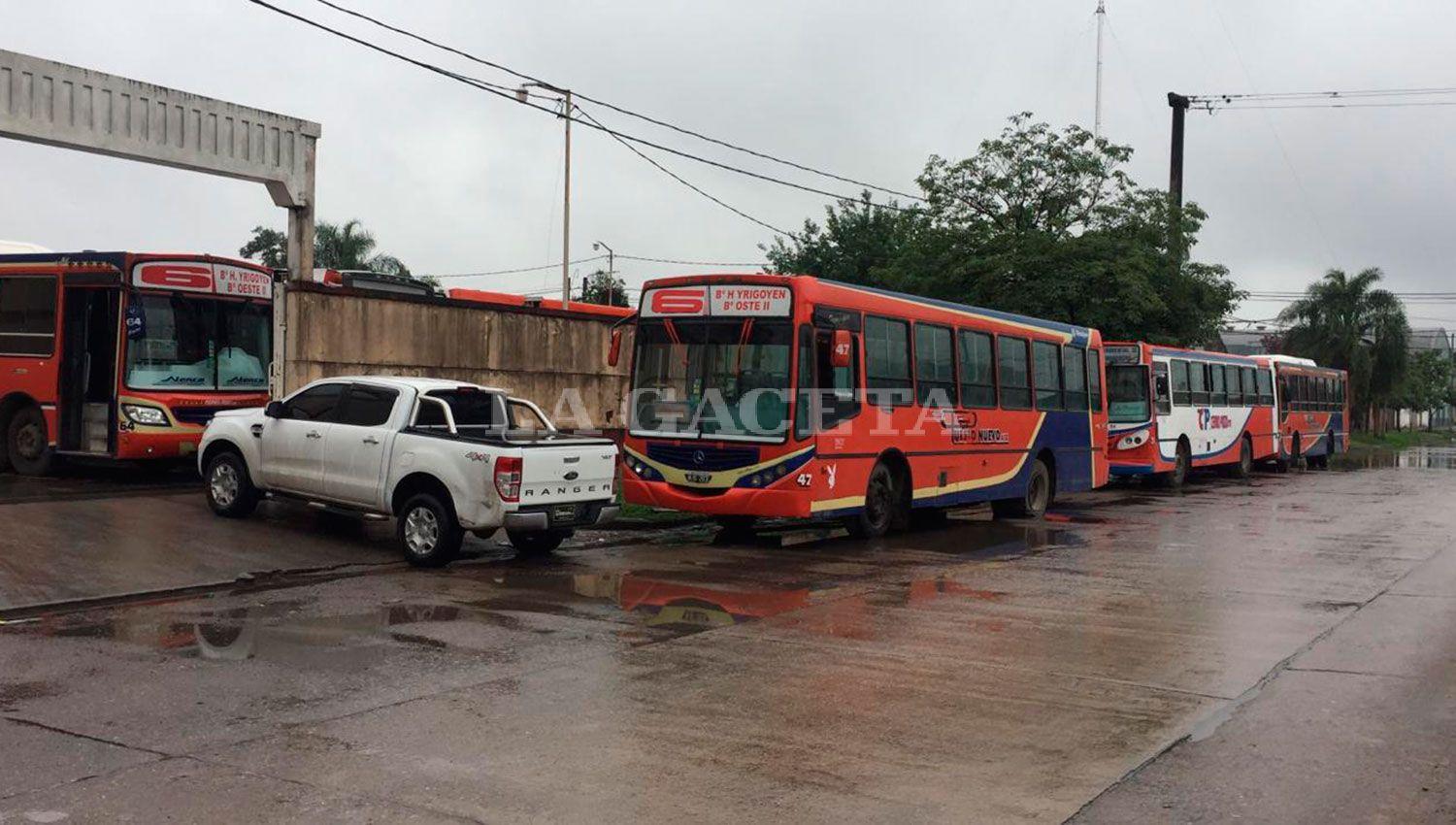 Retomarán el servicio de ómnibus las líneas 9 y 109, tras una noche con atentados