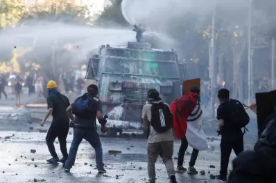 Una “ayuda” para frenar las revueltas en Latinoamérica