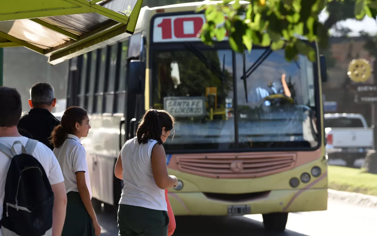 Con el “abono social”, el ahorro en las líneas urbanas es del 40%