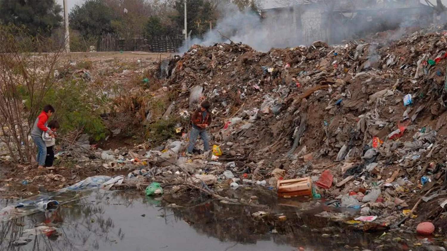 Más del 40% de los argentinos está por debajo de la línea de pobreza, según la UCA