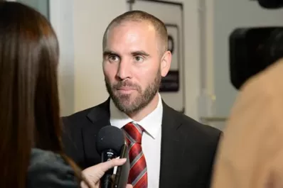 Canjearán deuda en pesos