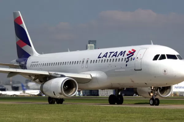 Un paro sorpresivo dejó sin vuelos de LATAM a todo el país