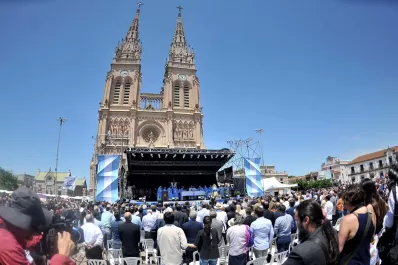 Uno por uno, los dirigentes que asistieron a la misa por la unidad y la paz