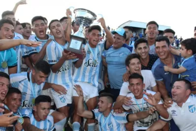 Atlético venció en los penales a Deportivo Llorens y se coronó campeón de la Liga Tucumana