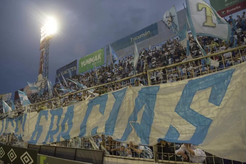 CUALIDADES. Los hinchas de Atlético elogiaron, en particular, dos características que mostró Leandro Díaz este año: su capacidad goleadora y la garra que pone. la gaceta / foto de franco vera