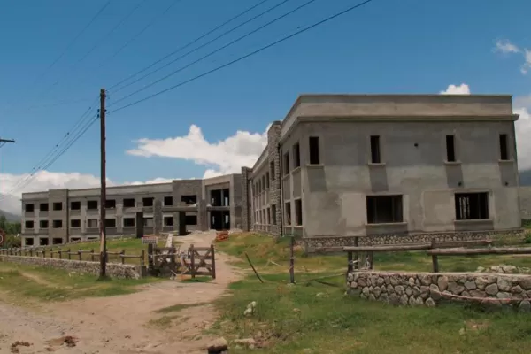 El “Elefante blanco” de Tafí del Valle cumplirá 10 años de polémica y abandono